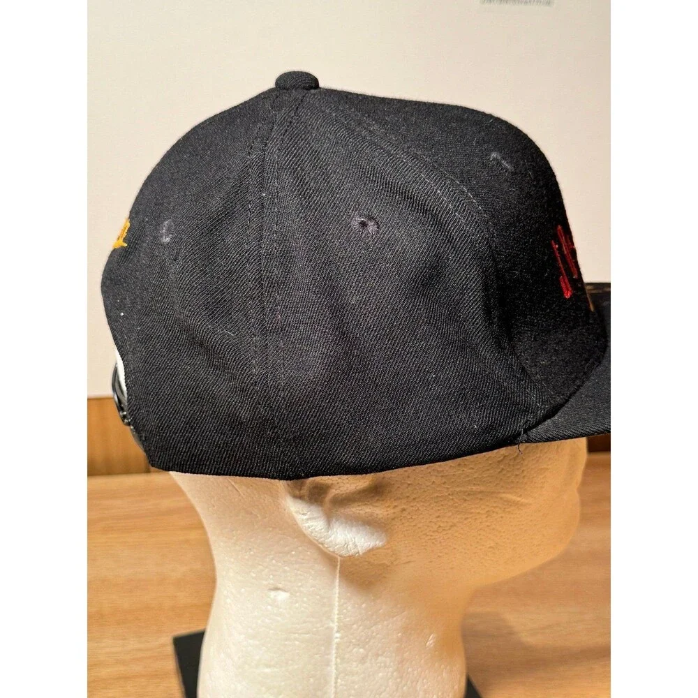 Vintage 90s Nike Air Jordan Snapback‎ Pure Wool Hat Cap Red Black Gold Jump Man